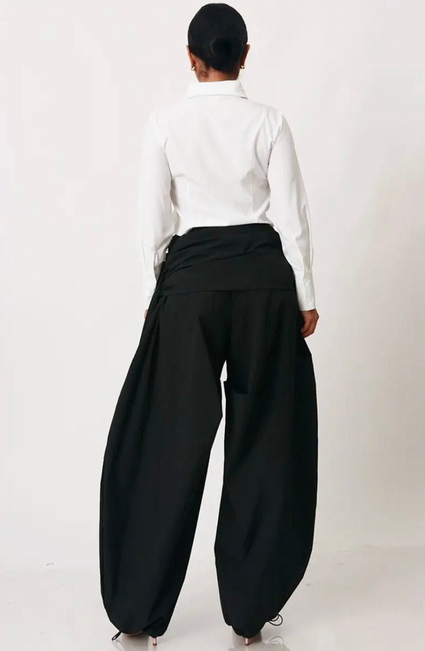 Can’t Tie Me Down Baddie Shirt - Baddie Kouture Boutique