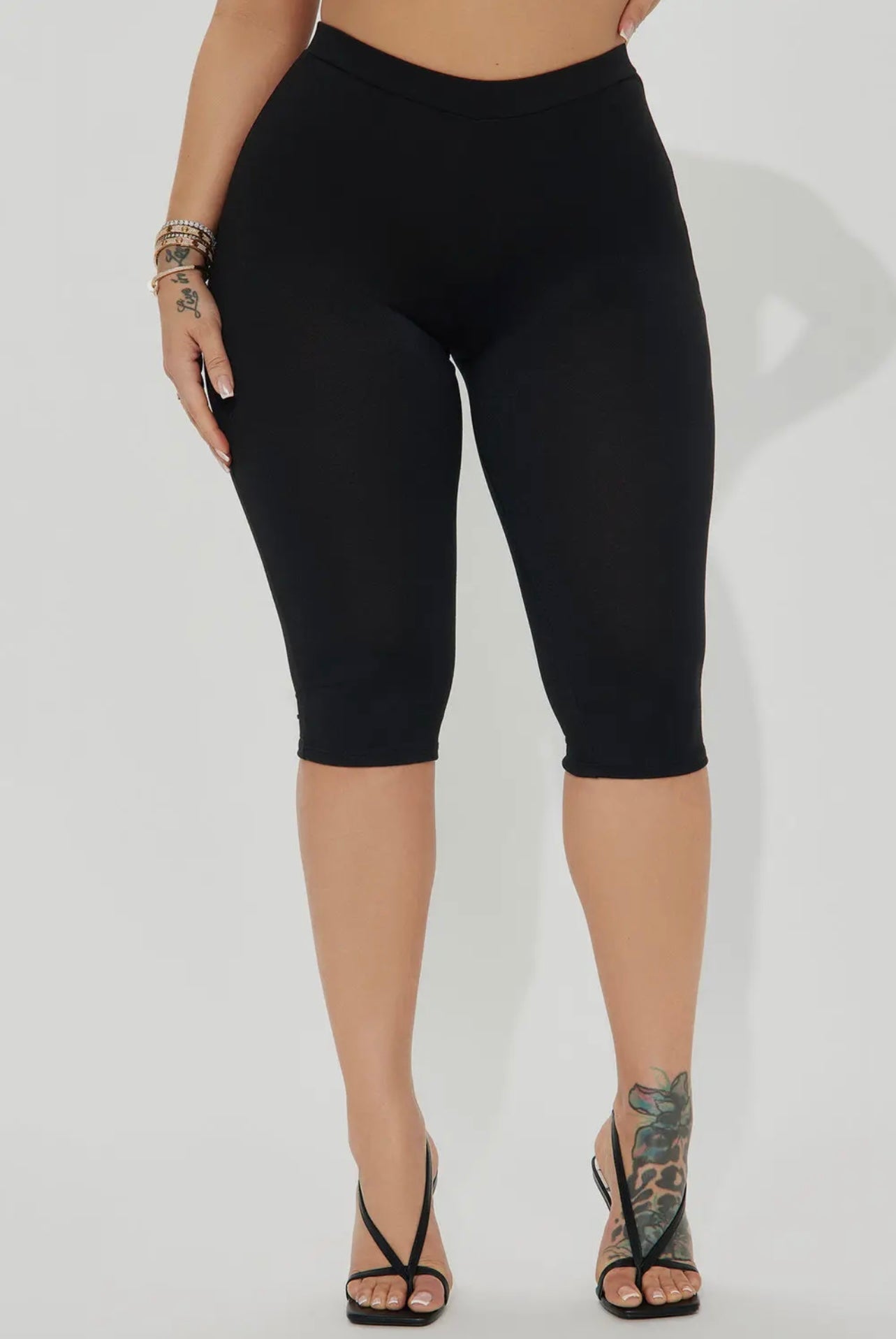Ms. Lee Baddie Capri Leggings