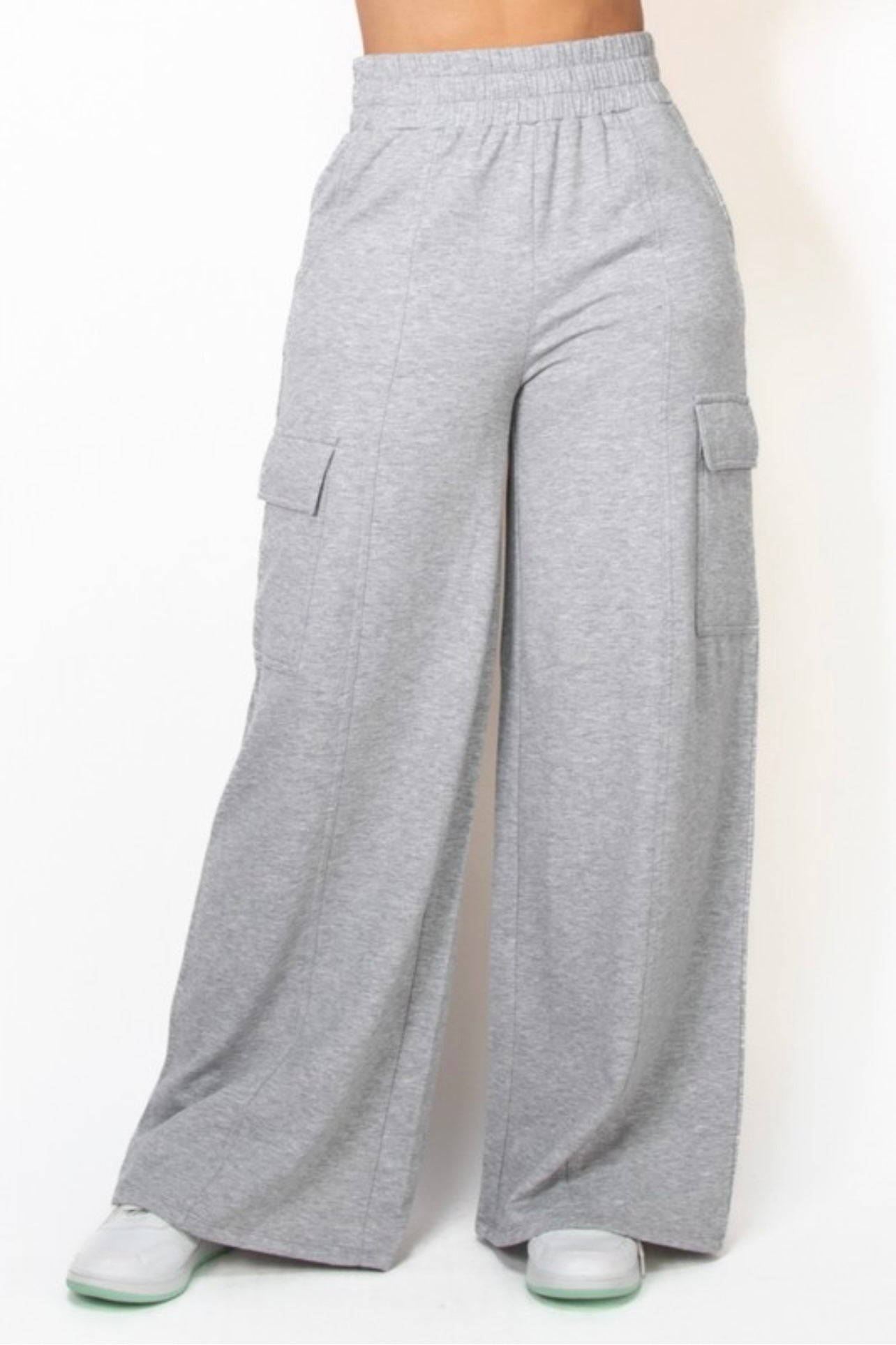 Baddie Kick-Back Flare Sweat Pants - Baddie Kouture Boutique 