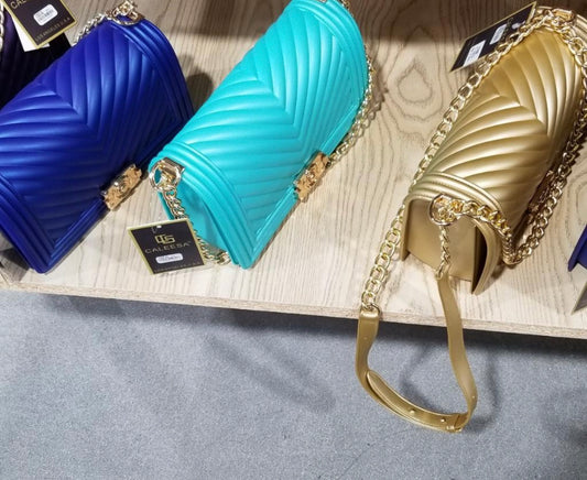 Lux Baddie Chain Purse - Baddie Kouture Boutique 