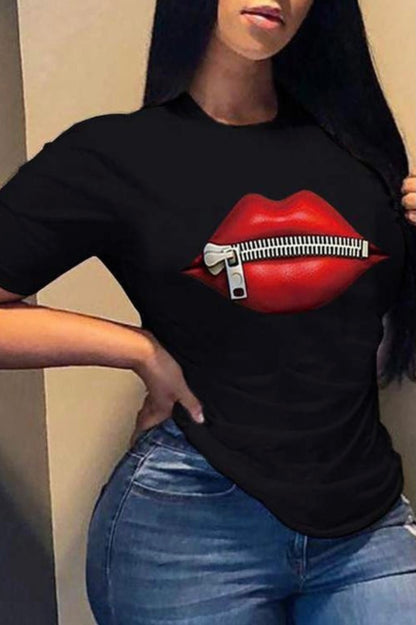 Lips Zipped Baddie Shirt - Baddie Kouture Boutique 