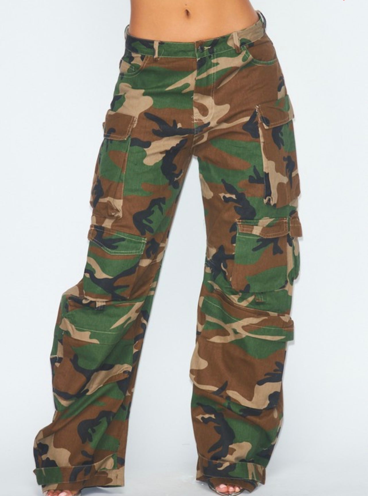 Camo Baddie Oversized Cargo Jeans - Baddie Kouture Boutique 